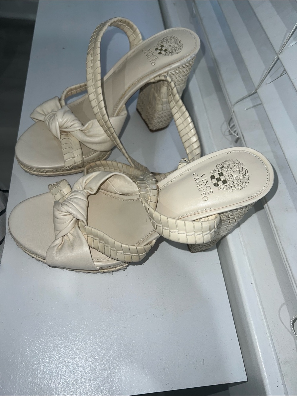 Vince Camuto Cream Knotted Platform Heeled Sandals